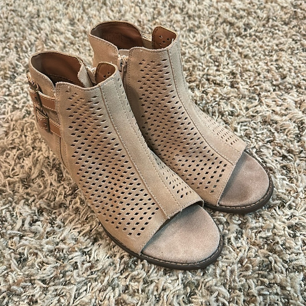 Vionic Aloft Chryssa Peep Toe Bootie